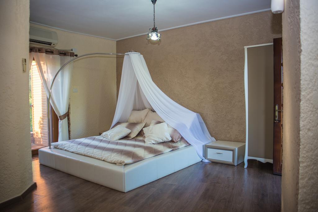 Hotel Livia Ksamil Zewnętrze zdjęcie