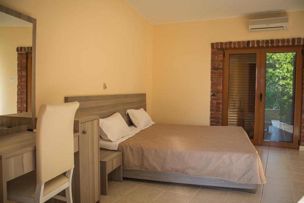 Hotel Livia Ksamil Zewnętrze zdjęcie